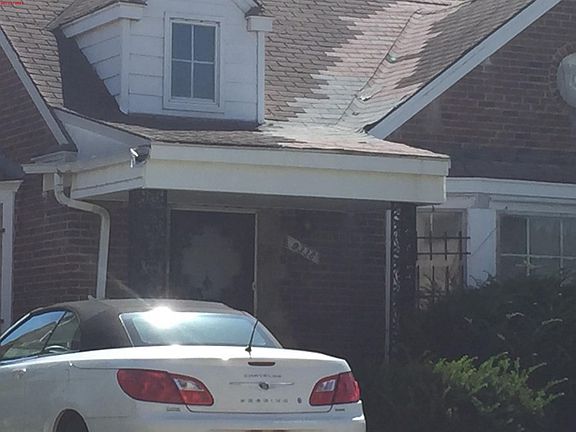 2nd image of 9338 Grandville Ave