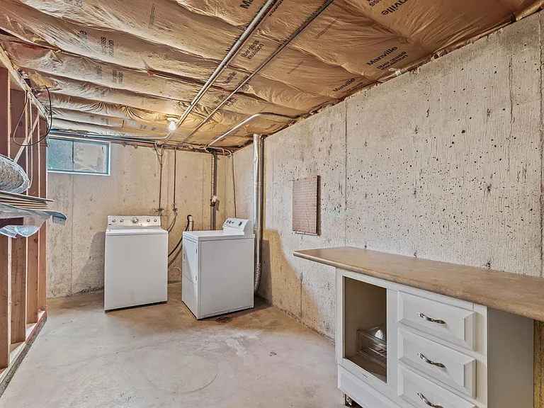1713 Yuma St — Photo 19