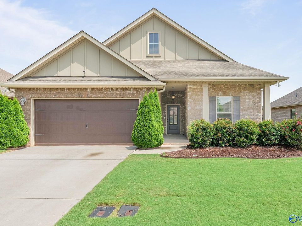 1st image of 110 Goldfinch Dr