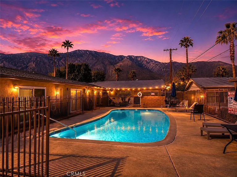 685 E Vista Chino #A — Photo 7