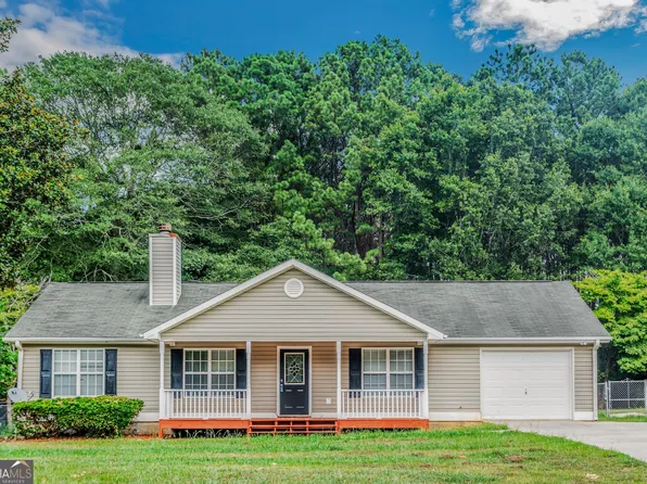 52 Morris Rd, Newnan, GA 30263