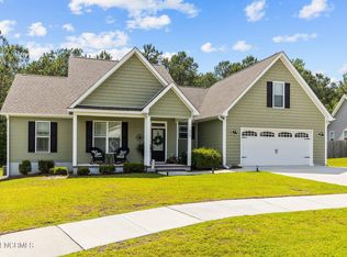 110 Shadowcreek Dr, Hubert, NC 28539