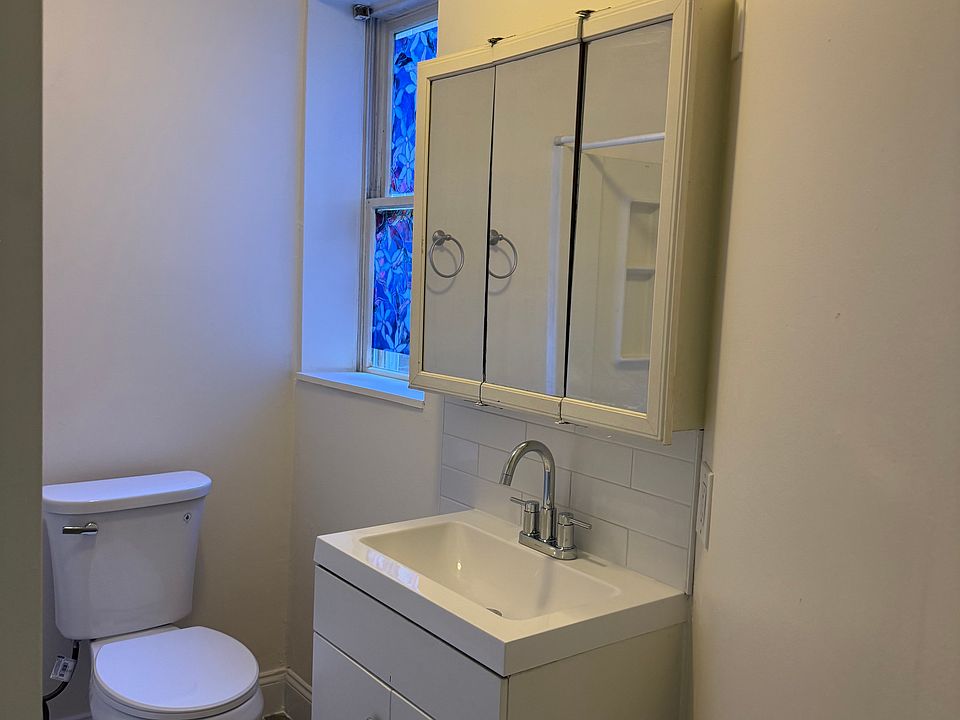 2nd image of 1424 W Porter St APT 3