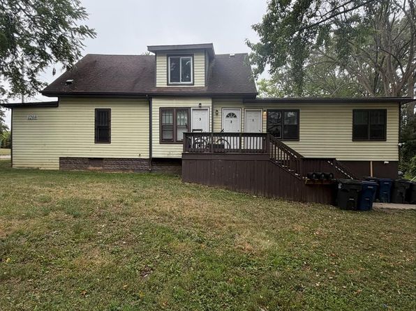 5-bed multifamily property in Flint, MI — 3.3% cap rate