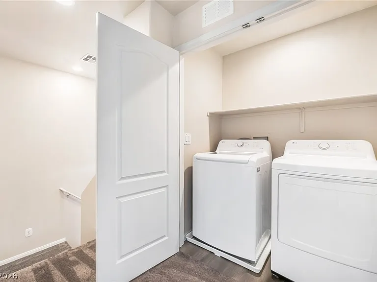10471 Masons Creek St — Photo 28