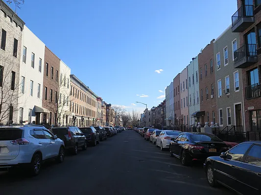 Rented by Success Guidance LLC | media 23