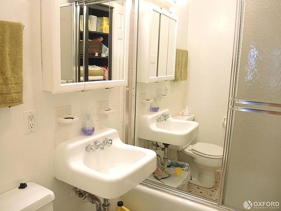 5th image of 125 Lexington Ave APT 4R