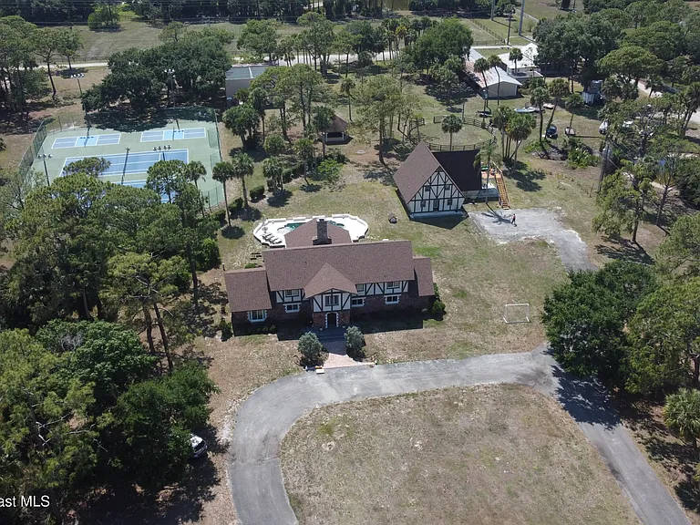 2440 Brandywine Ln — Photo 22