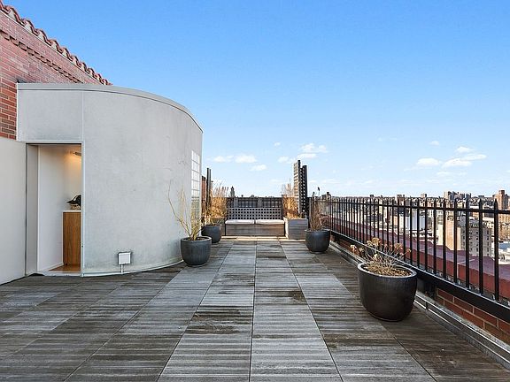 3rd image of 444 Central Park W APT 19B