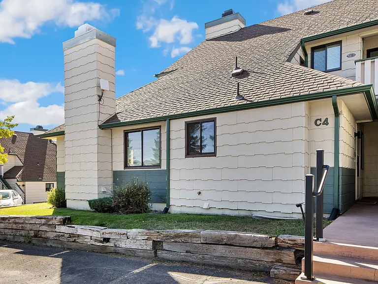 1010 S Saint Vrain Ave #C4 — Photo 1