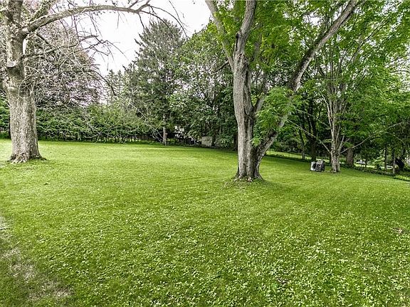 2nd image of 311 Churchill Ln