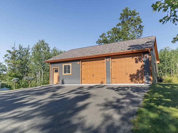 5th image of 216 Margos Way SW