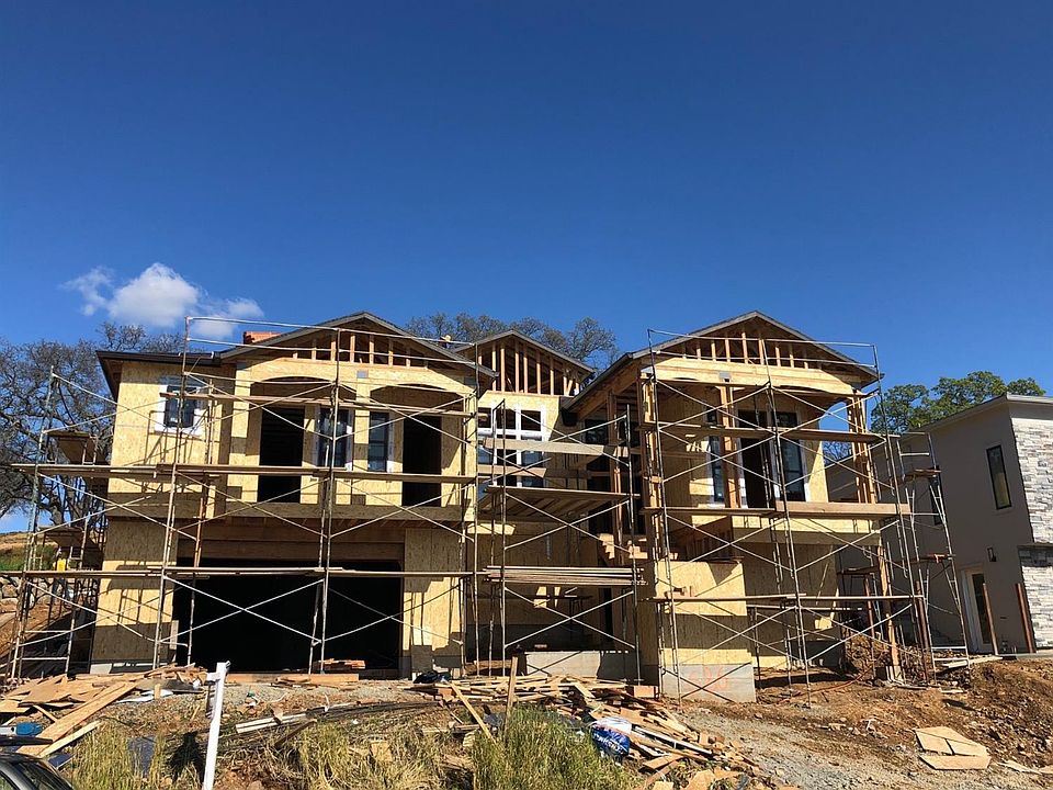 1st image of 686 Sundahl Dr