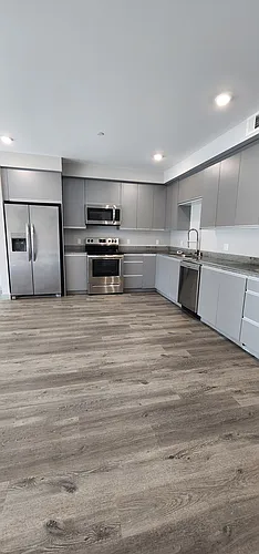 7040 Woodman Ave #204 Photo 1