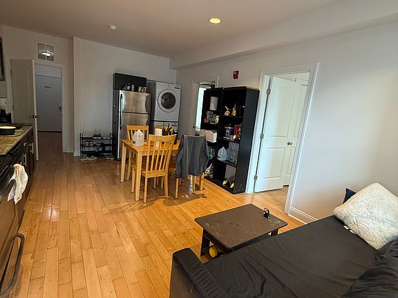 4th image of 4130 Chester Ave #1A