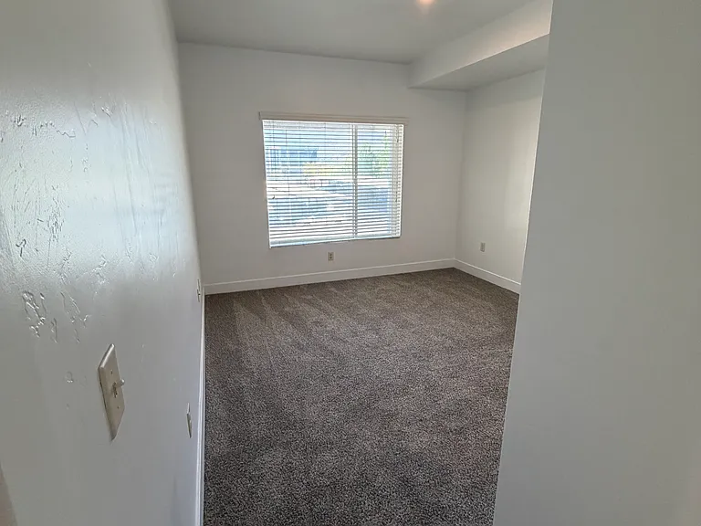1142 W 200 N #C205 — Photo 8