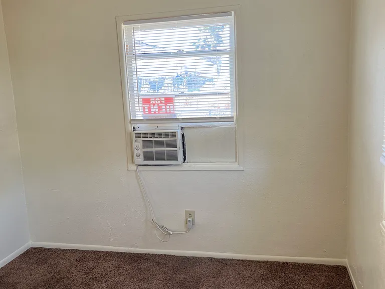 2149 W Lincoln Ave #6 — Photo 2