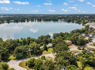1004 W Lake Martha Dr NE, Winter Haven, FL 33881