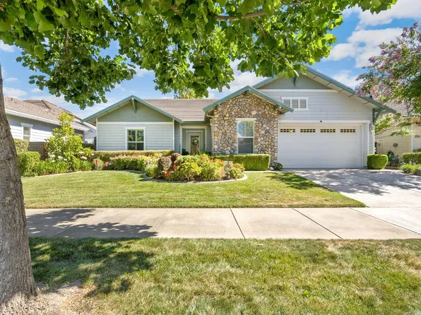 2624 Heritage Park Ln, Sacramento, CA 95835