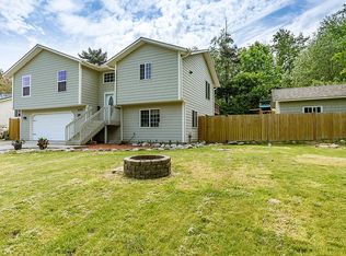 2243 Williams Rd, Oak Harbor, WA 98277