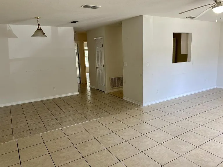 1093 N Lion Cub Point — Photo 4
