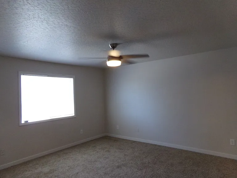 16168 N Saint Helens Dr — Photo 10