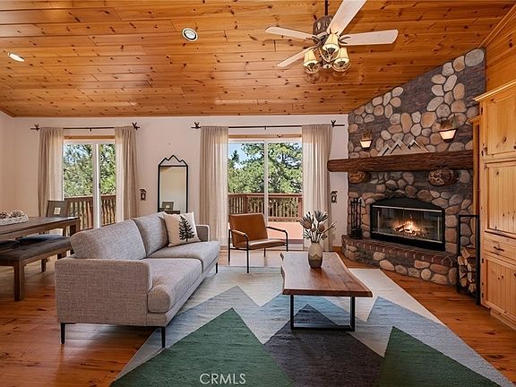 3rd image of 26285 Spyglass Dr