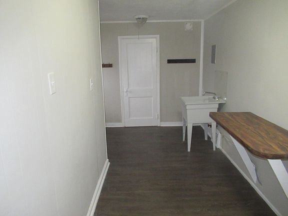 5th image of 2506 Fortune Ave Unit 1