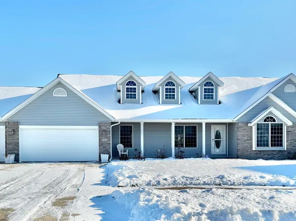 504 Colfax Ct, Sergeant Bluff, IA 51054