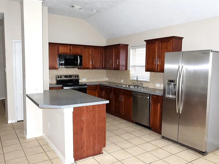 2705 Hewn Rock Way — Photo 16