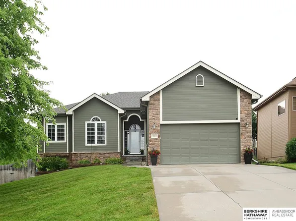 16108 Adams St, Omaha, NE 68135