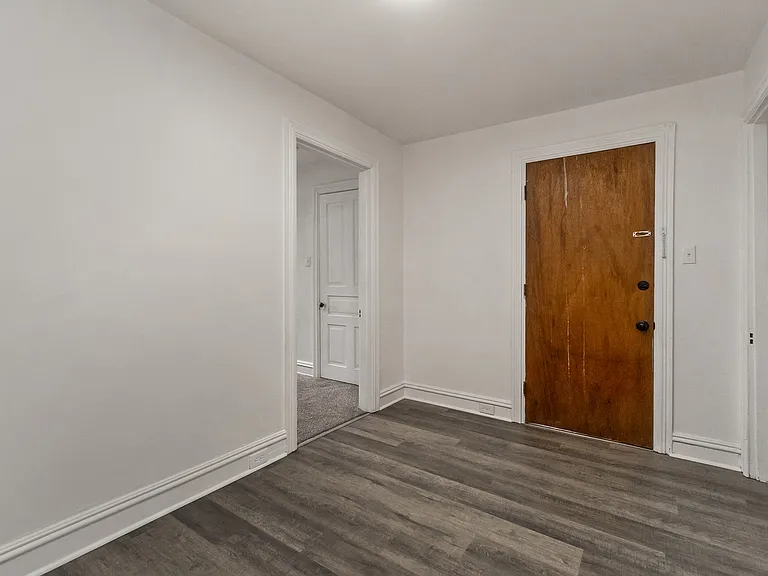 46 S 10th St #3 — Photo 10