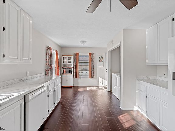 2nd image of 3156 Curaso Dr