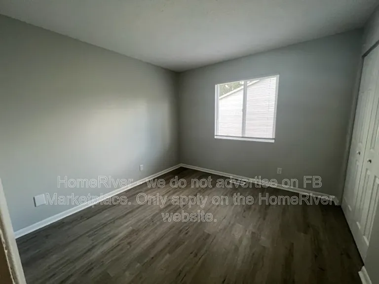 809 Spring Valley Dr — Photo 13