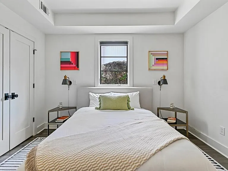 634 Bonaventure Ave NE #3 — Photo 9