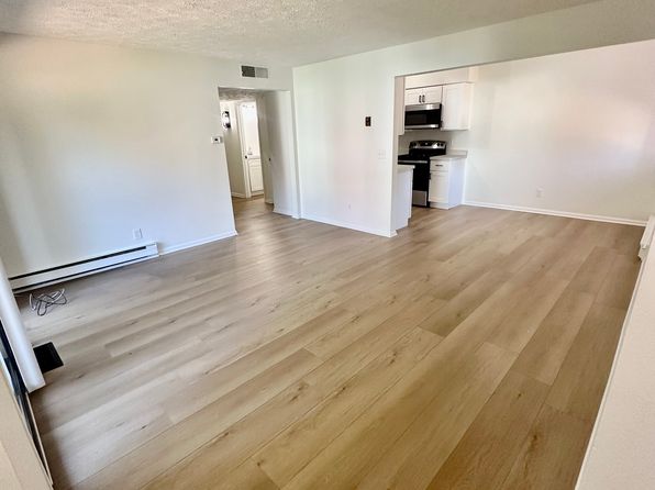 1820 Hudson Ave #17