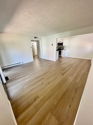 1820 Hudson Ave #17 Photo 1