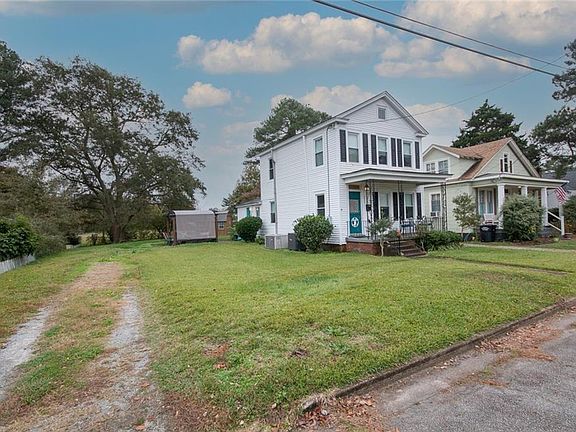 2nd image of 3805 Columbia St