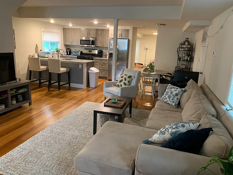 260 Salem St #2 — Photo 10
