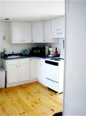 2nd image of 174 Court St