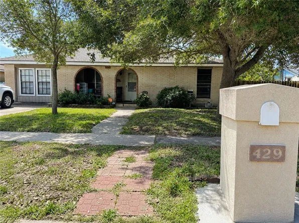 429 N McCampbell St, Aransas Pass, TX 78336