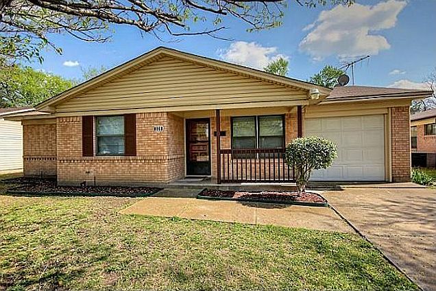 1st image of 229 W Baron Pl