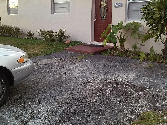 2nd image of 2851 NW 24th St