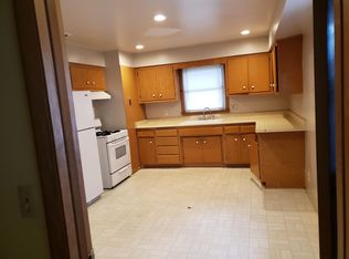 4617 N 77th St, Milwaukee, WI 53218