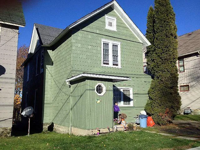 512 Newland Ave photo 1