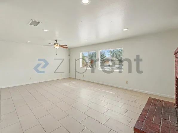 44558 Stanridge Ave, Lancaster, CA 93535