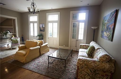 5th image of 917 Toulouse St APT 11