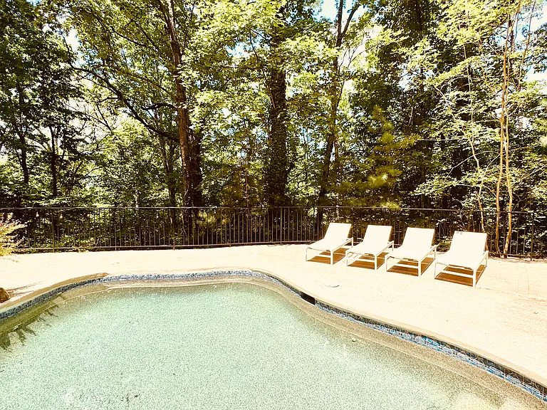 175 River Court Pkwy — Photo 37