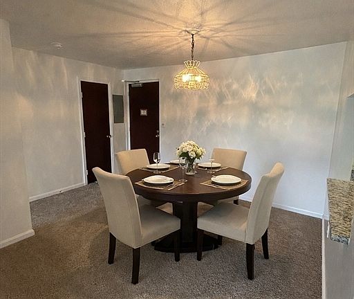 4th image of 2 Victory Rd APT 27