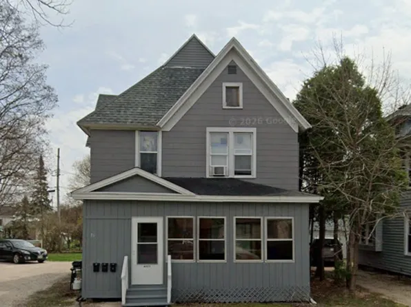 76 W 12th St, 76 W 12th St #1, Fond Du Lac, WI 54935